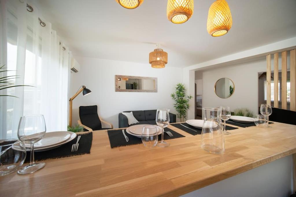 Fully Equipped Apartment With Parking 6 Beds Марсель Екстер'єр фото