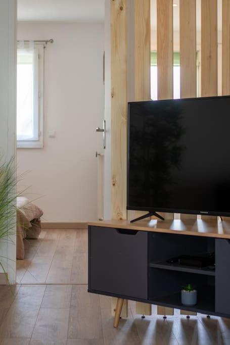 Fully Equipped Apartment With Parking 6 Beds Марсель Екстер'єр фото
